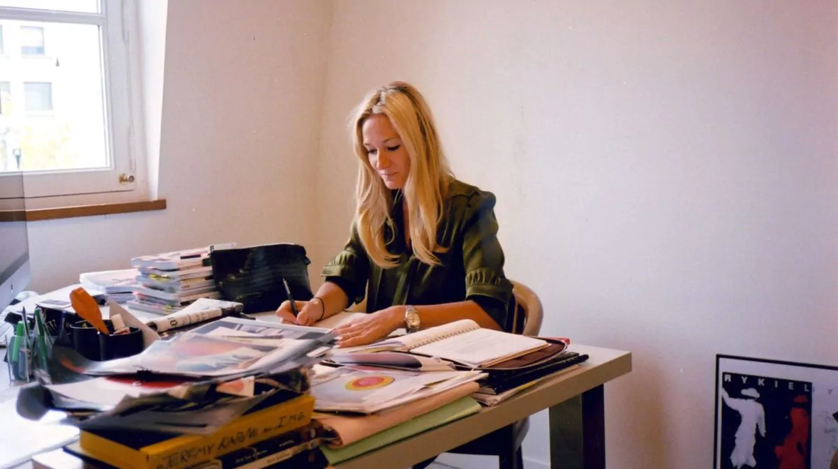 Модный дизайнер Жюли де Либран